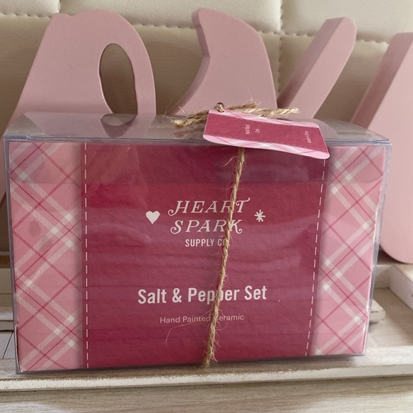 Heart & Spark Salt + Pepper + Spoon Rest - Picture 3 of 5
